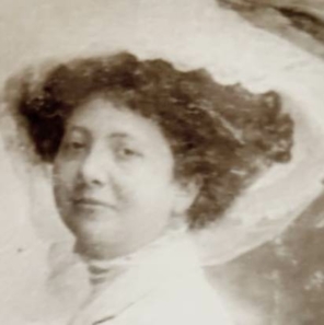 Madeleine Poirier née Hignette, fille de Jules Hignette et de Margueritte-Françoise Arago